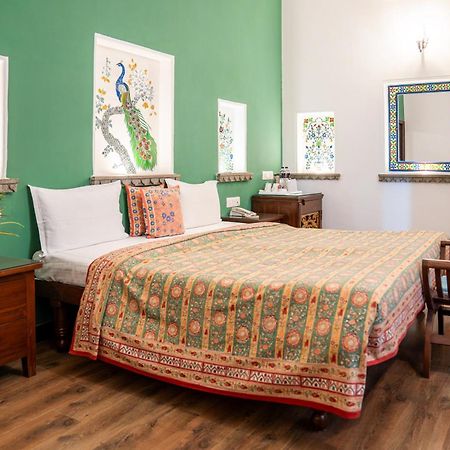 Udaigarh - Udaipur Hotel Bagian luar foto