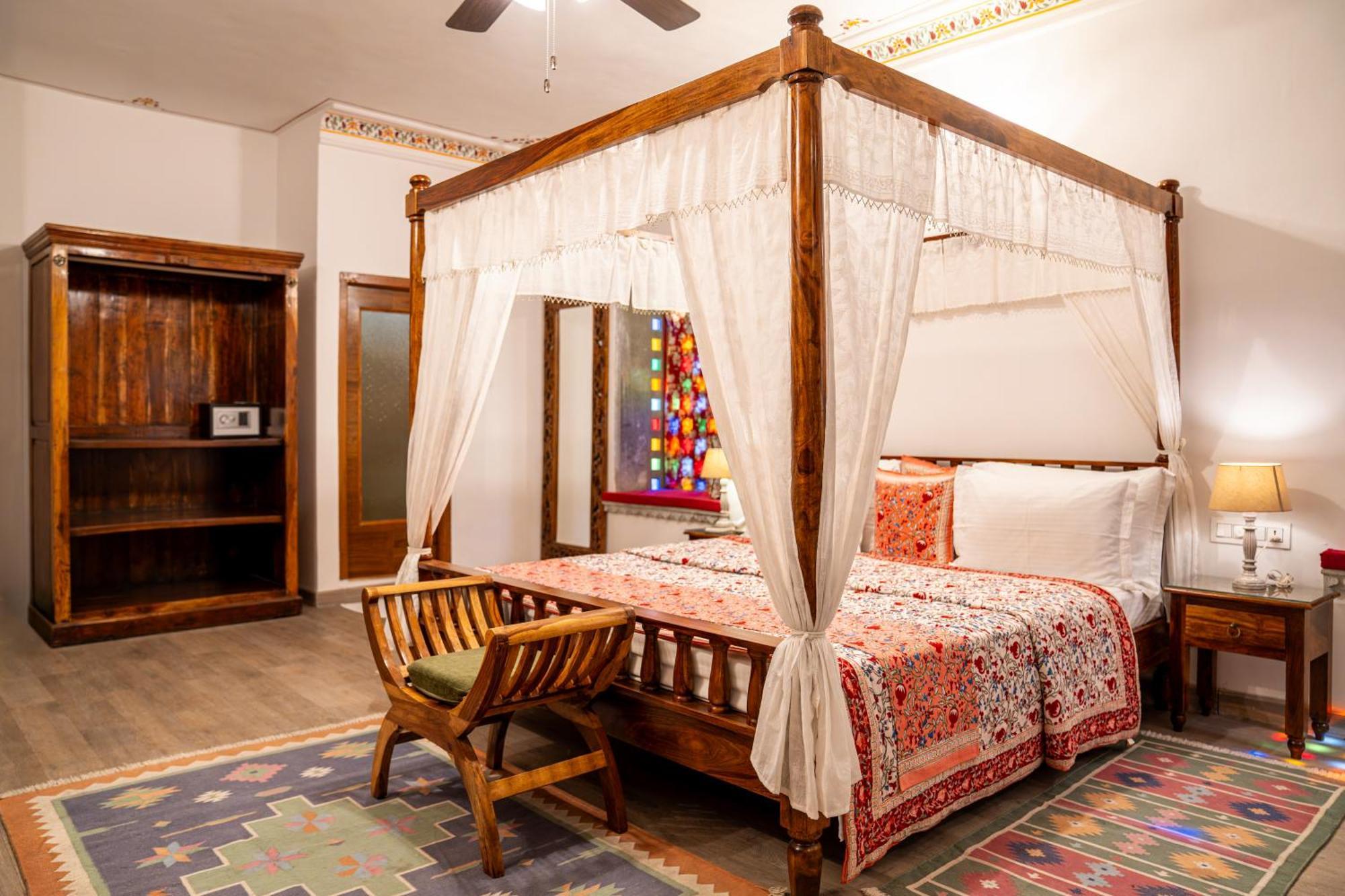 Udaigarh - Udaipur Hotel Bagian luar foto