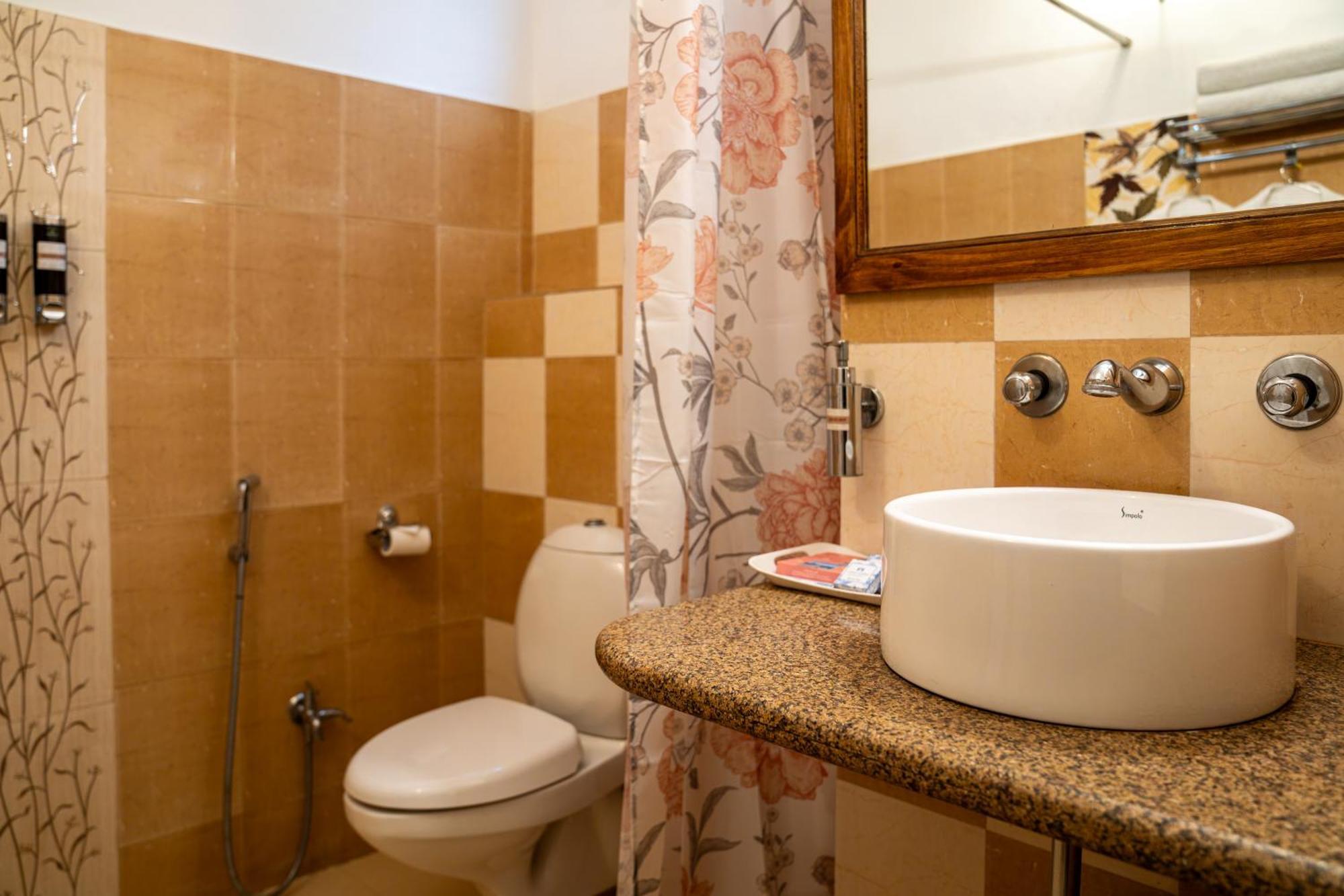 Udaigarh - Udaipur Hotel Bagian luar foto