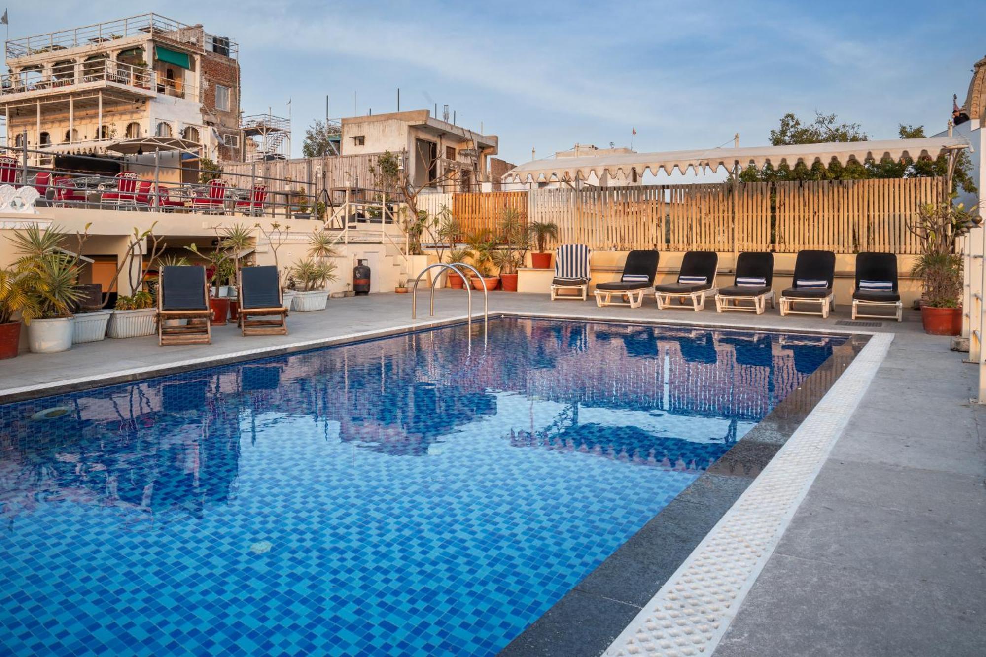 Udaigarh - Udaipur Hotel Bagian luar foto