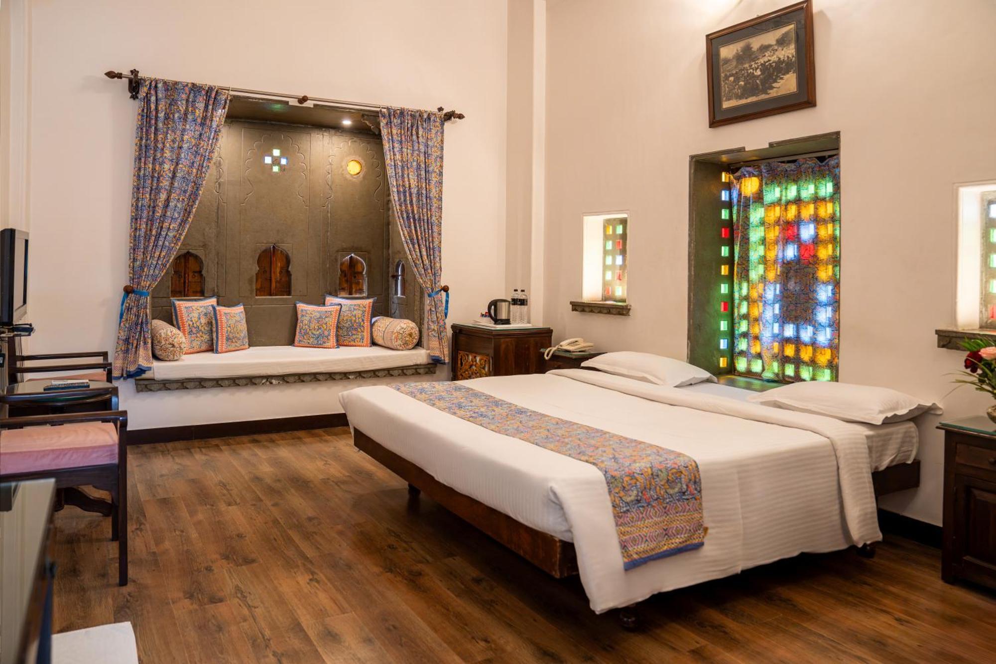 Udaigarh - Udaipur Hotel Bagian luar foto