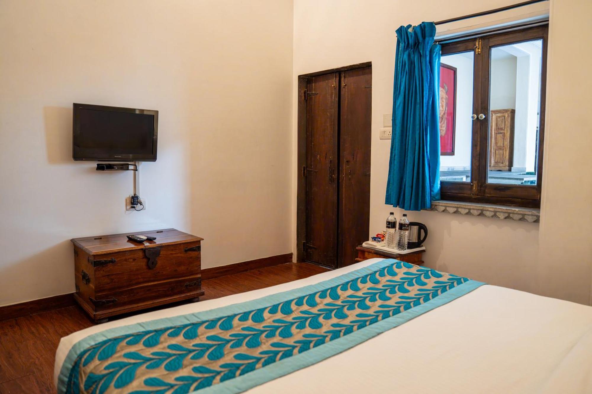 Udaigarh - Udaipur Hotel Bagian luar foto