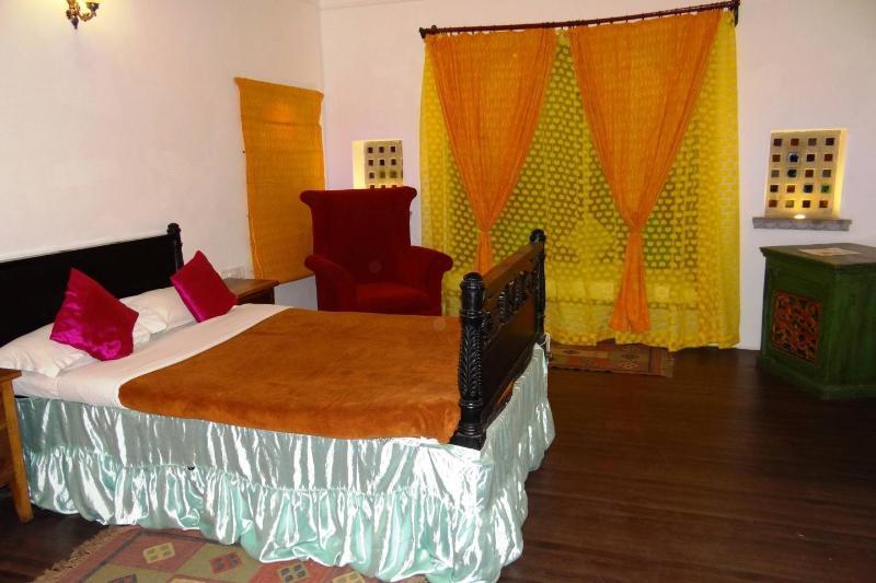 Udaigarh - Udaipur Hotel Bagian luar foto